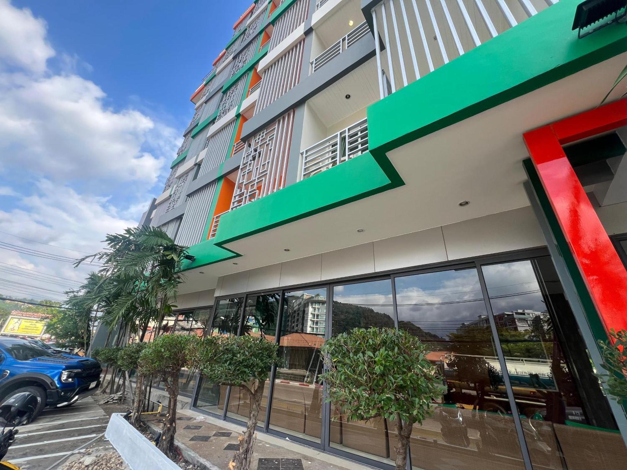 Zephyr Grand Hotel Patong Exteriér fotografie
